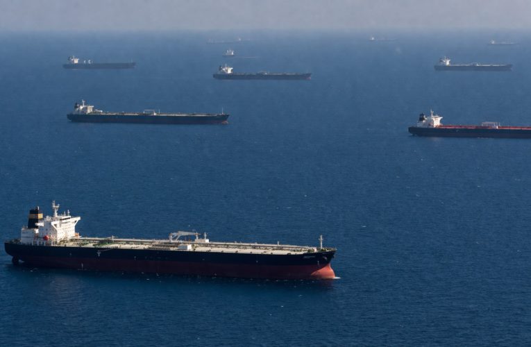 Choque de fuerzas: Irán cierra Ormuz a enemigos e impulsa plan pacífico