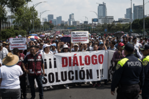 CNTE proyecta bloqueos masivos en AICM y Estadio Azteca por Mundial